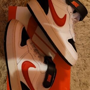 Nike Infant Sneakers White and Orange